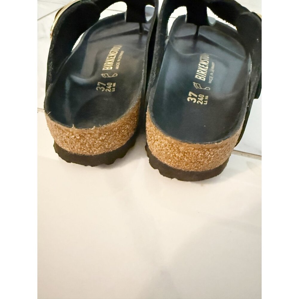 Birkenstock Gizeh Big Buckle High Shine Sandals in HIGH SHINE BLACK - Picture 8 of 10